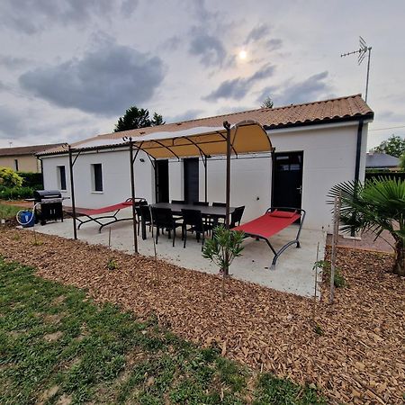 Coeur De Village Commerces Proximite Center Parcs Les-Trois-Moutiers エクステリア 写真