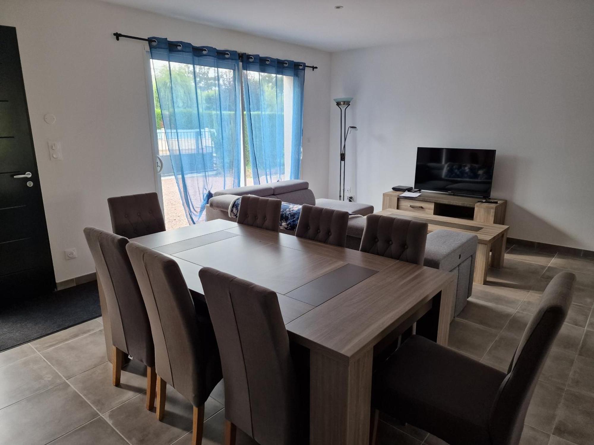 Coeur De Village Commerces Proximite Center Parcs Les-Trois-Moutiers エクステリア 写真