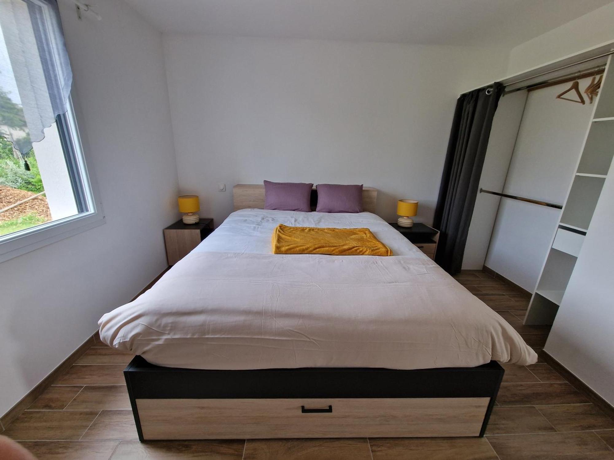 Coeur De Village Commerces Proximite Center Parcs Les-Trois-Moutiers エクステリア 写真